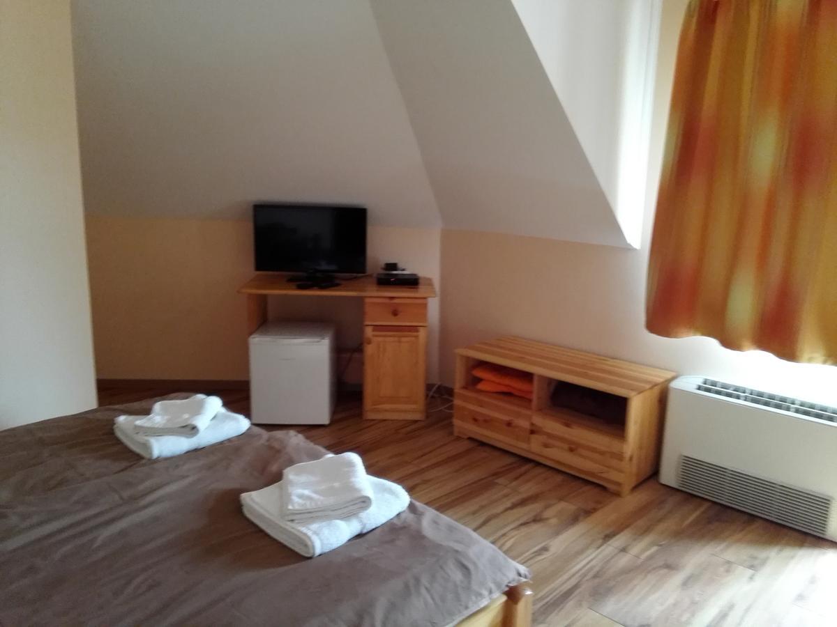 Vidor Vendeghaz Hotell Demjén Eksteriør bilde